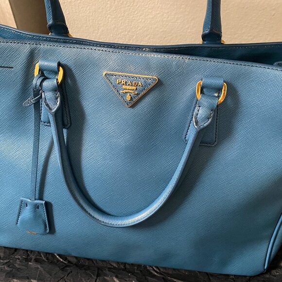 Prada Saffiano bag in blue - Picture 1 of 10